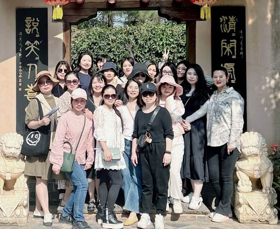 星空买球·(中国)官方网站
组织女员工开展庆祝妇女节活动