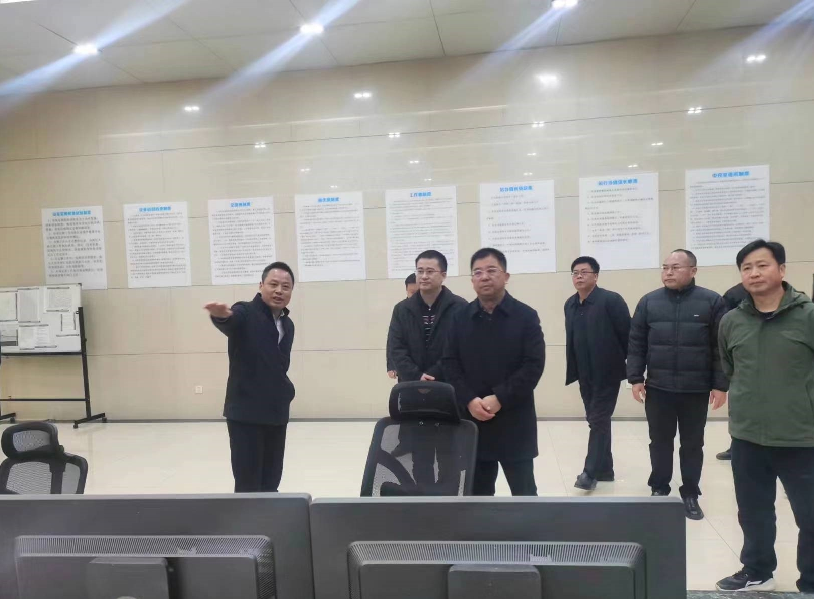刘志刚带队赴株洲航电分星空买球·(中国)官方网站
检查并看望慰问一线职工