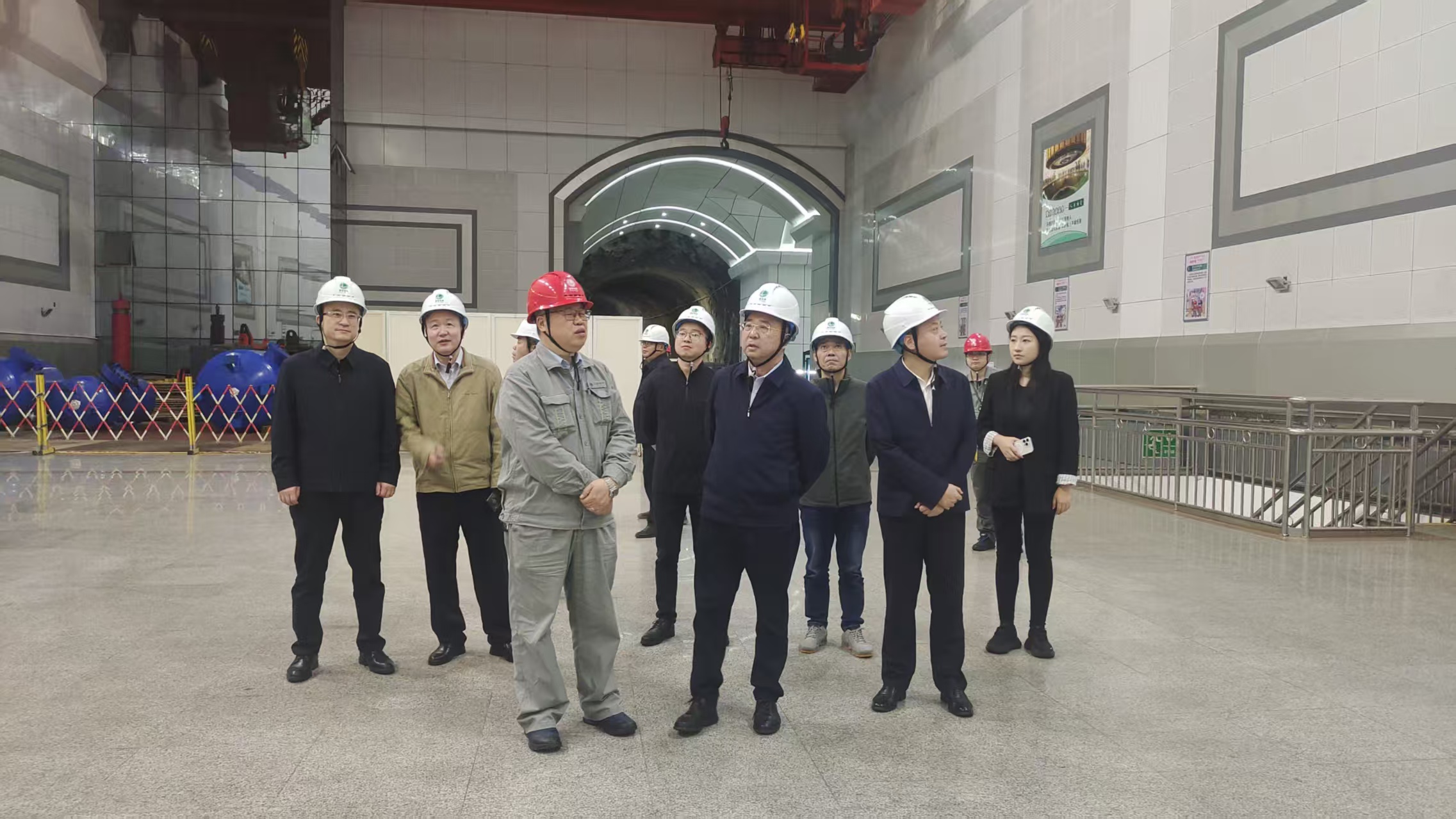 星空买球·(中国)官方网站赴凤滩水力发电厂学习交流